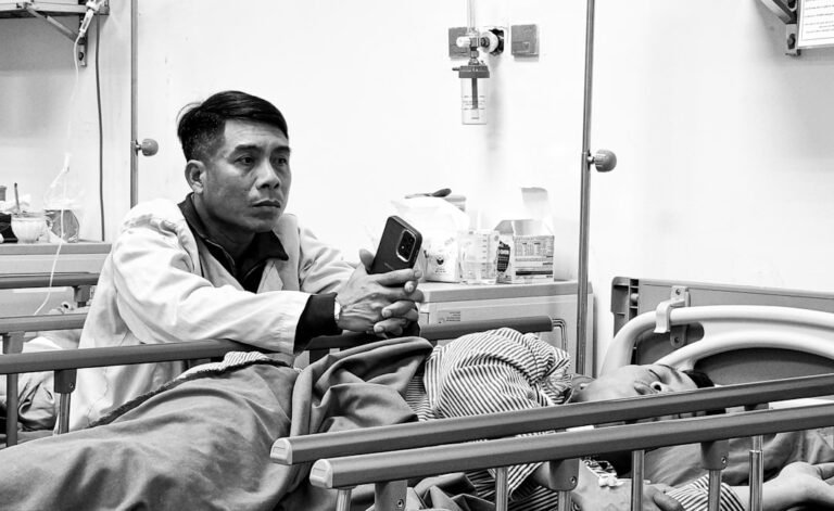 Evaluasi Imunosupresan Topikal untuk Blefaritis Dewasa: Tinjauan Sistematis Cochrane