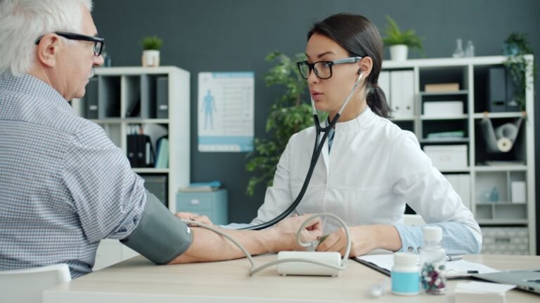 Tinjauan Sistematis: Efek HIIT pada Kontrol Glikemik & Risiko Kardiometabolik Prediabetes